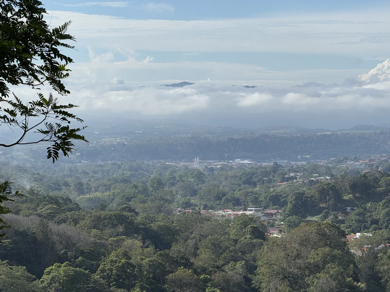 Stunning 2.4 Acre Property in Quebradas San Isidro del General - Gallery image 18