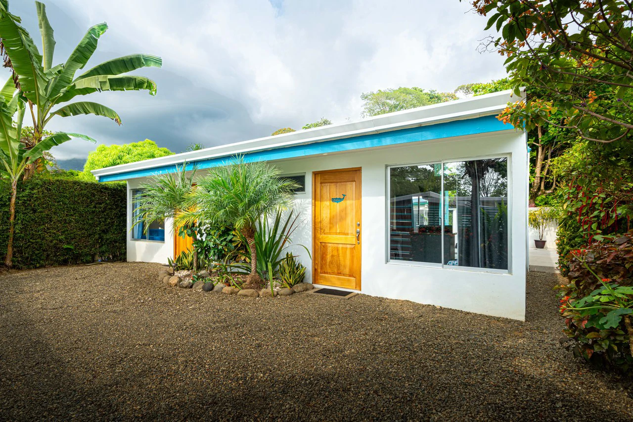 3 Bed Main Home with Two Rental Villas, Walk to Beach in Uvita! Fantastic Location! - Gallery image 39