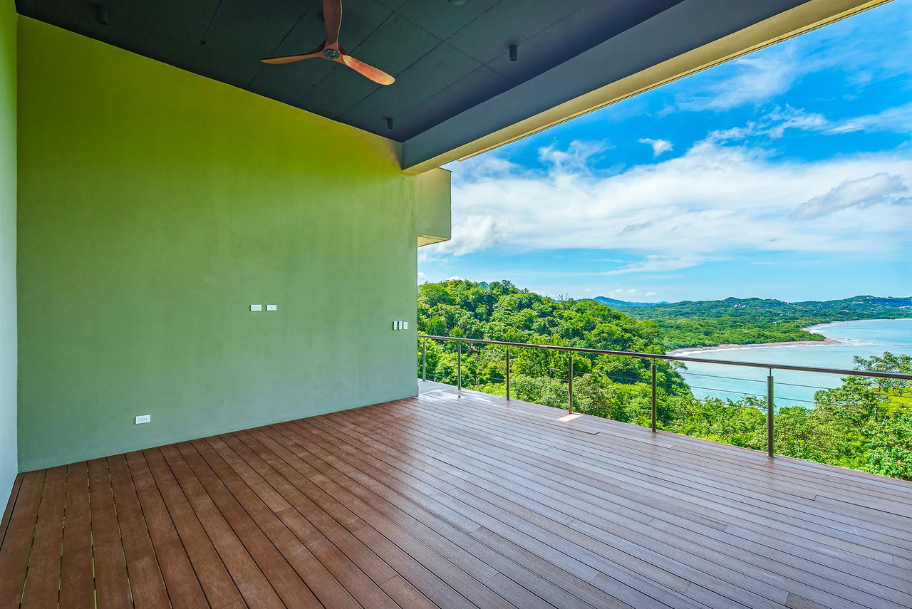 Casa Vision: Luxury Estate with Sweeping Ocean Views - Gallery image 29
