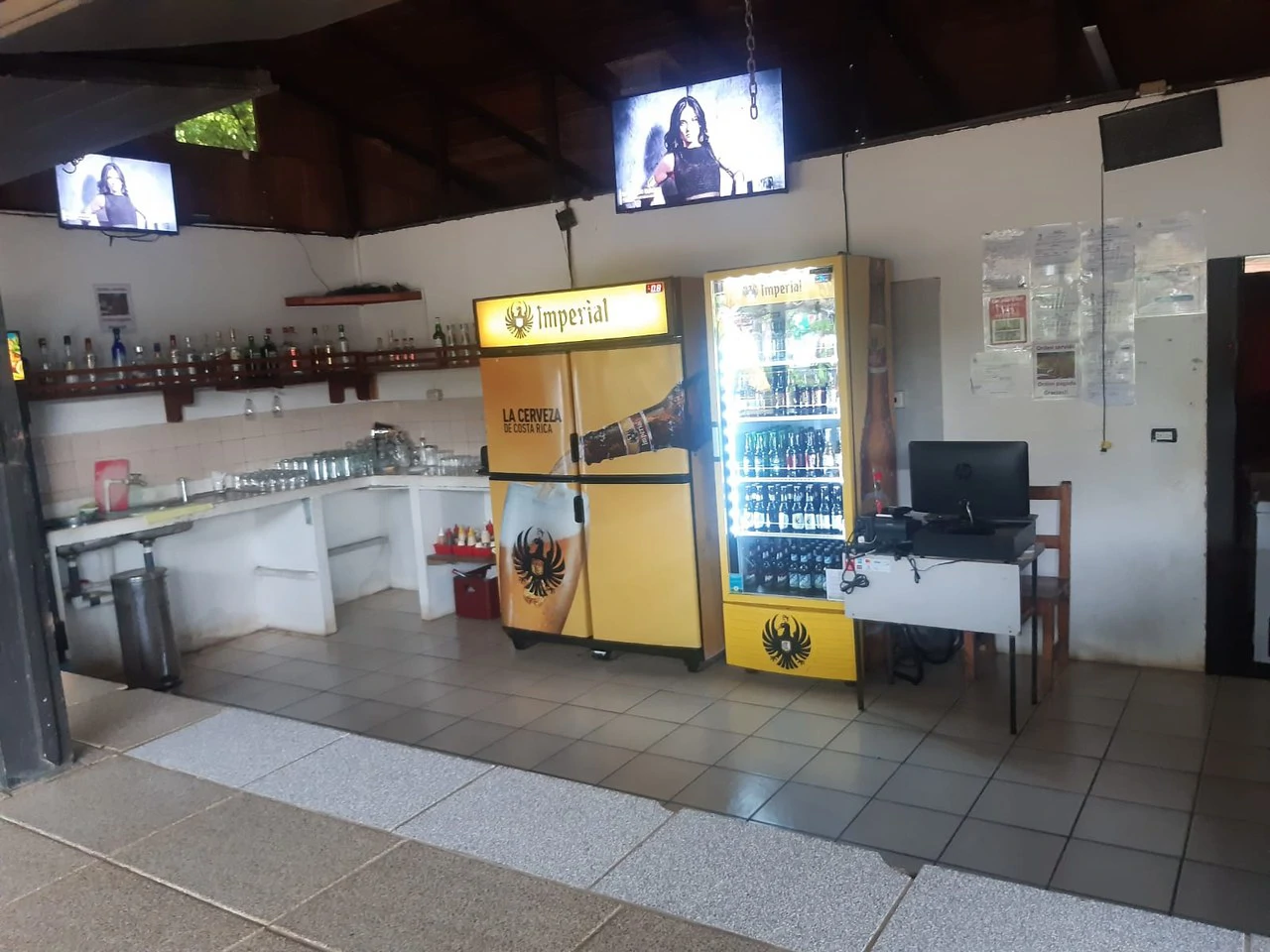 Apartments and Restaurant business for sale, commercial property in Huacas, 1 hour away from the airport of Liberia - Gallery image 6