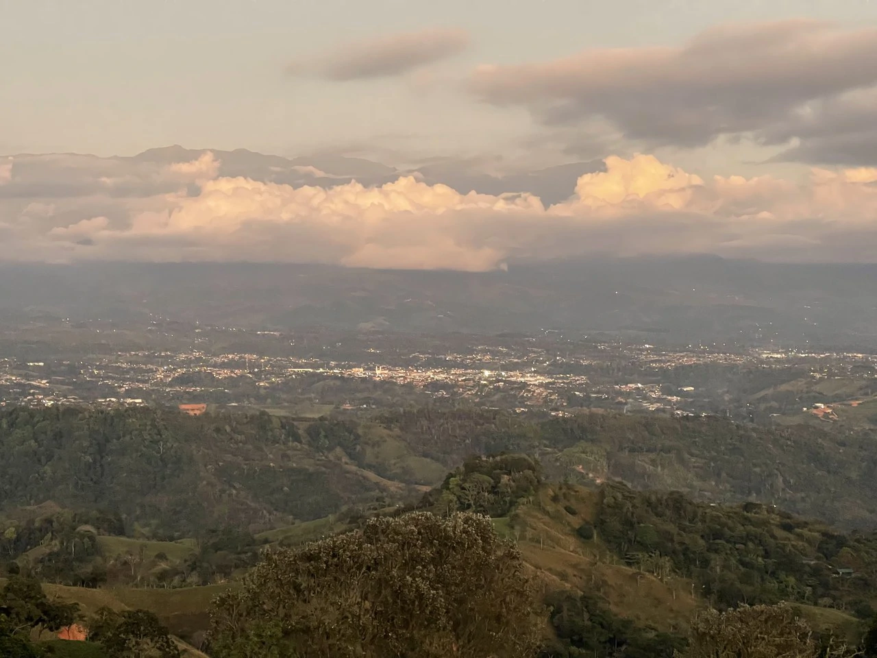 12 Acre Fruit Farm Above San Isidro City Lights Chirripó Views and Deep Well Water - Gallery image 10
