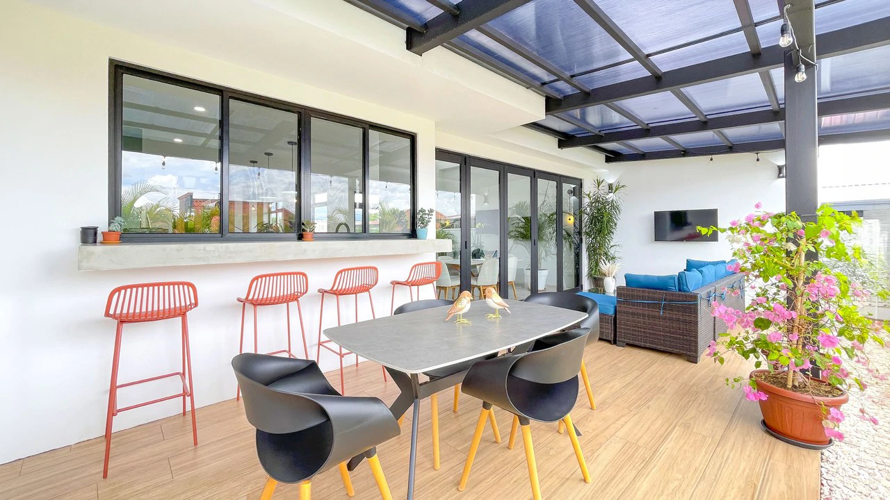 Modern Two-Story Home in Gated Community in Grecia– 5 Minutes from Downtown - photo 15