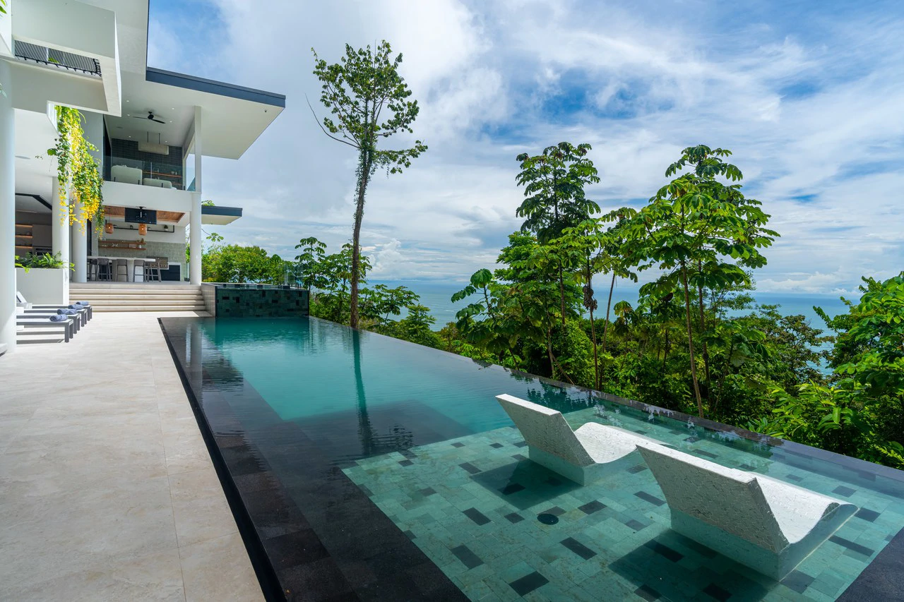 Acqua Blu: Mountain House For Sale in Escaleras - Gallery image 96