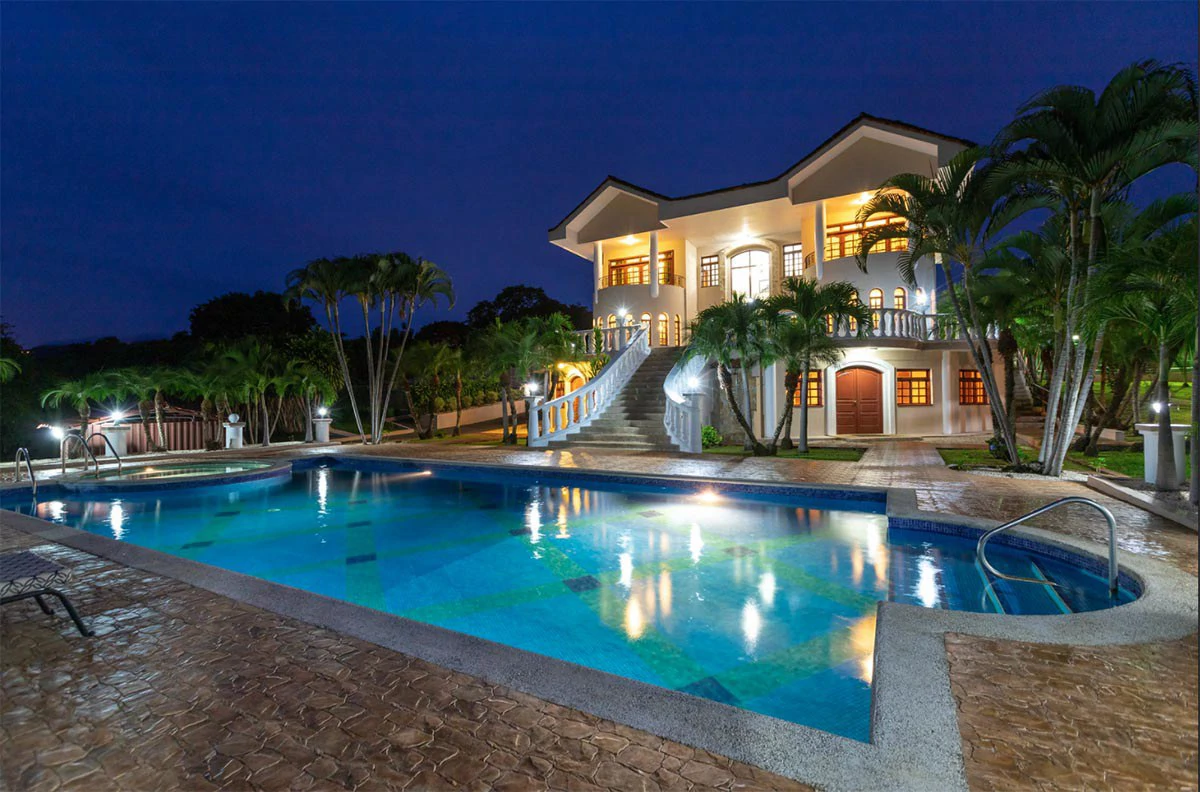 ID 3902:: Breathtaking Mountain View - Home for Sale - Gallery image 30