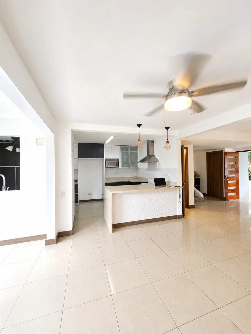 Modern 4 Bedroom House for Sale with Mountain Views in Brasil de Mora Ciudad Colón - Gallery image 6