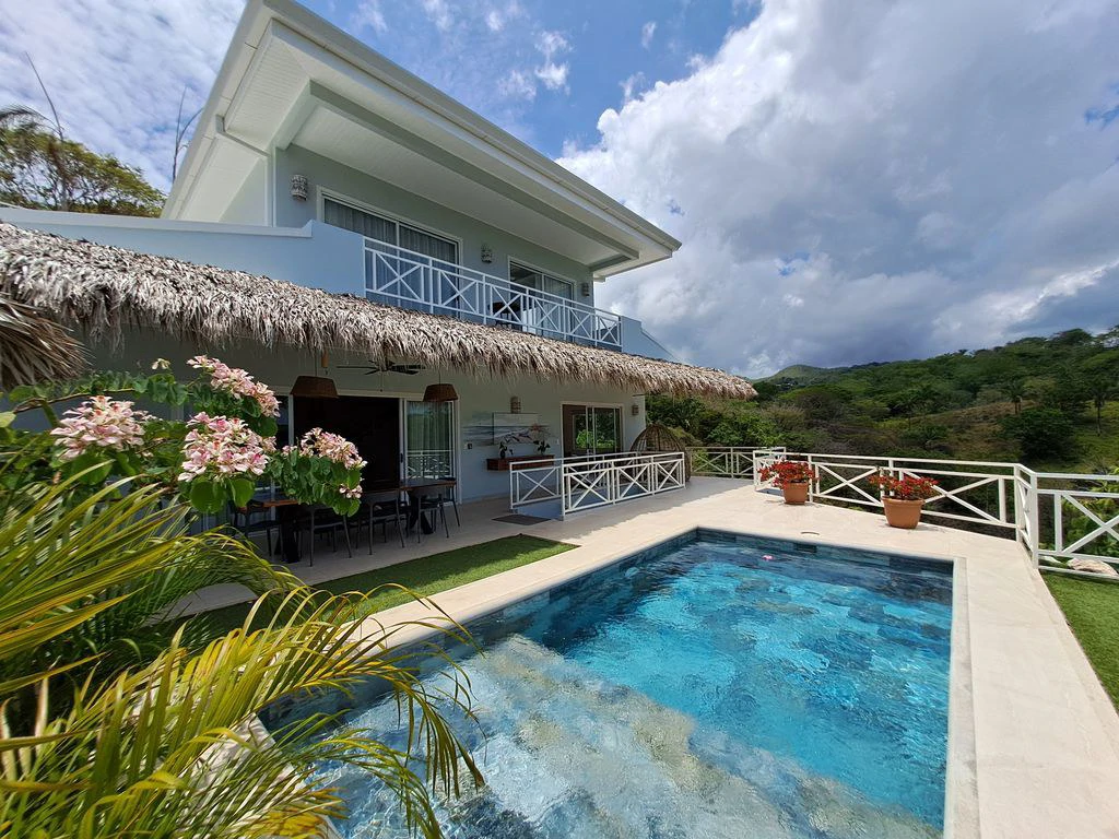 Villa Caribe & Lodge: Luxury Caribbean-Style Retreat with Stunning Ocean and Jungle Views, 3 High-End Lodges & Elegant Main Residence - Gallery image 2