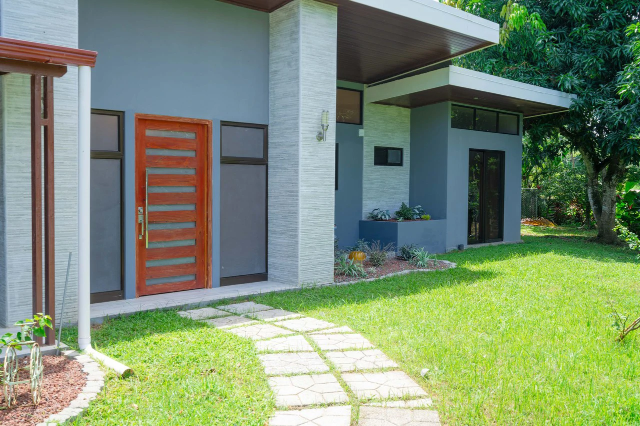 Three home stunning estate close to Quepos: Mountain Property For Sale in Parrita - Gallery image 4