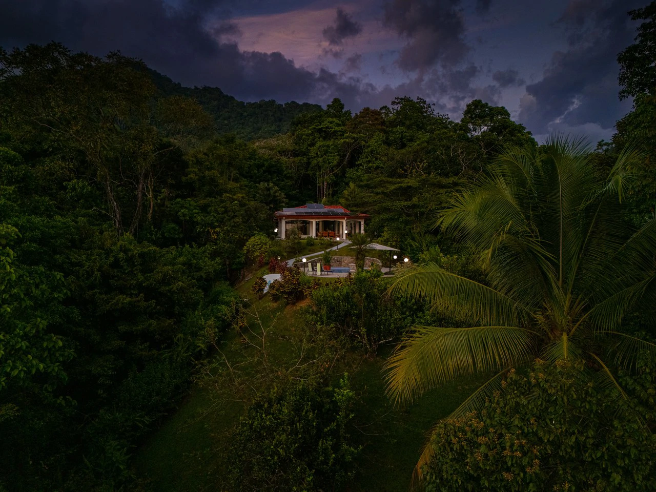Villa Allamanda: Privacy Galore, Ocean, Jungle and Mountain Views - Gallery image 18