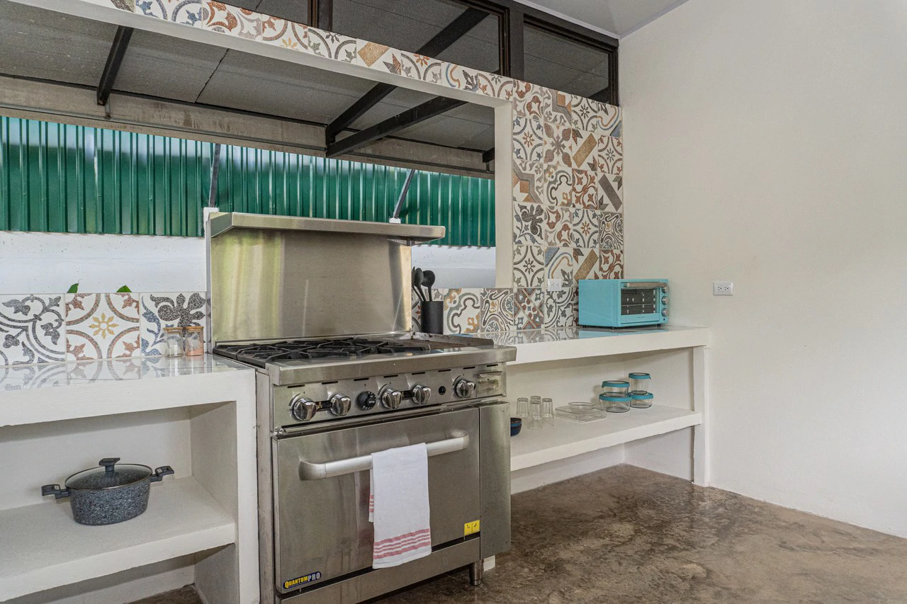 Charming and Affordable 1-bedroom home in Uvita - Gallery image 36