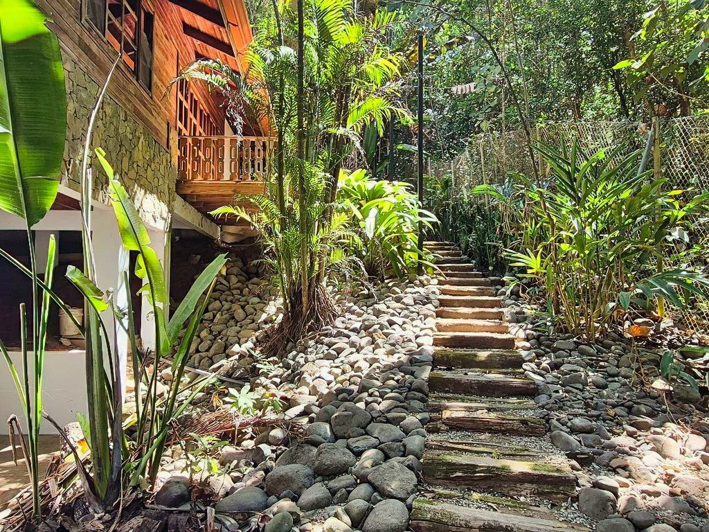 Casa Mango: Charming Teak Home in a Tropical Setting Near Sámara - photo 5