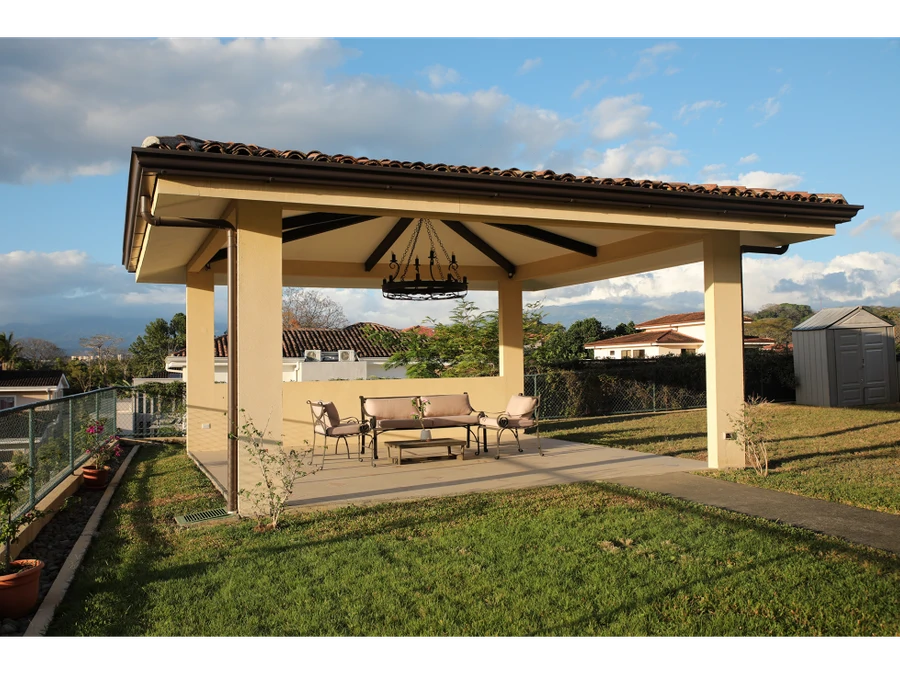 Exclusive Luxury Residence in Gated Community – Brasil de Santa Ana - Gallery image 34