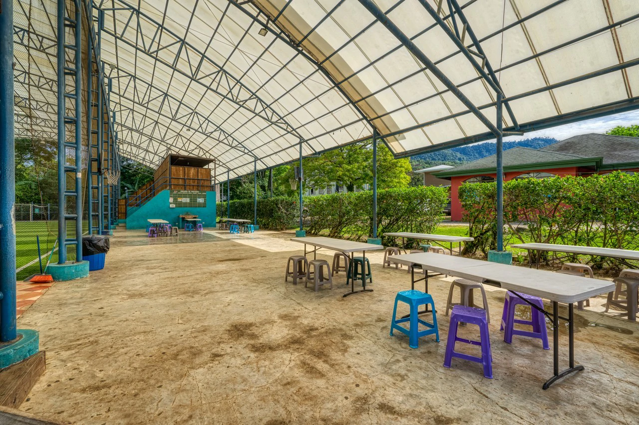 THRIVING SPORTS AND COMMERCIAL BUSINESS WITH OWNER FINANCING OPTION: Rincon Uvita - Gallery image 5