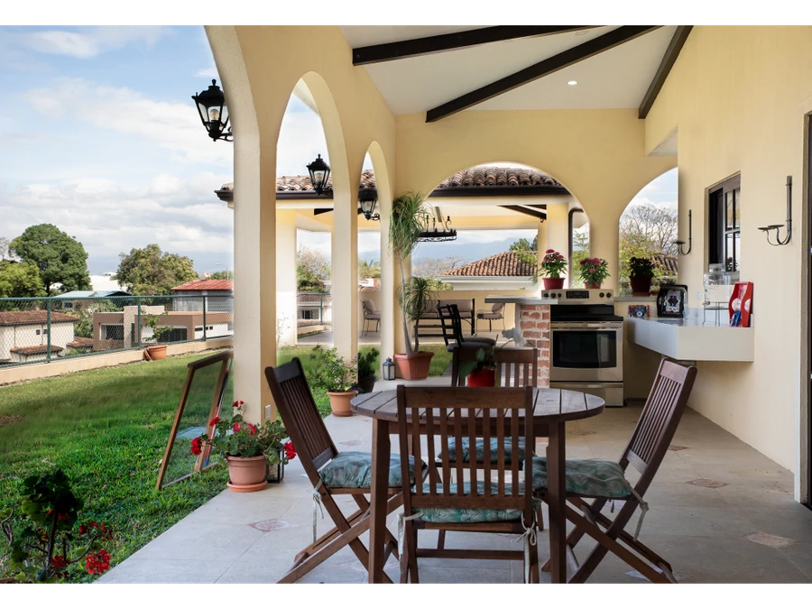 Exclusive Luxury Residence in Gated Community – Brasil de Santa Ana - Gallery image 31