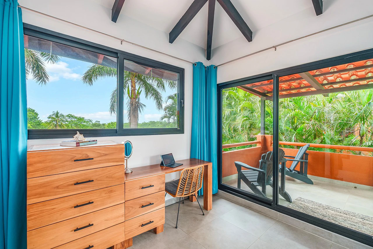 Iguana Villas #2: Perfectly Remodeled 2BR Villa at White Sand Beach - Gallery image 23
