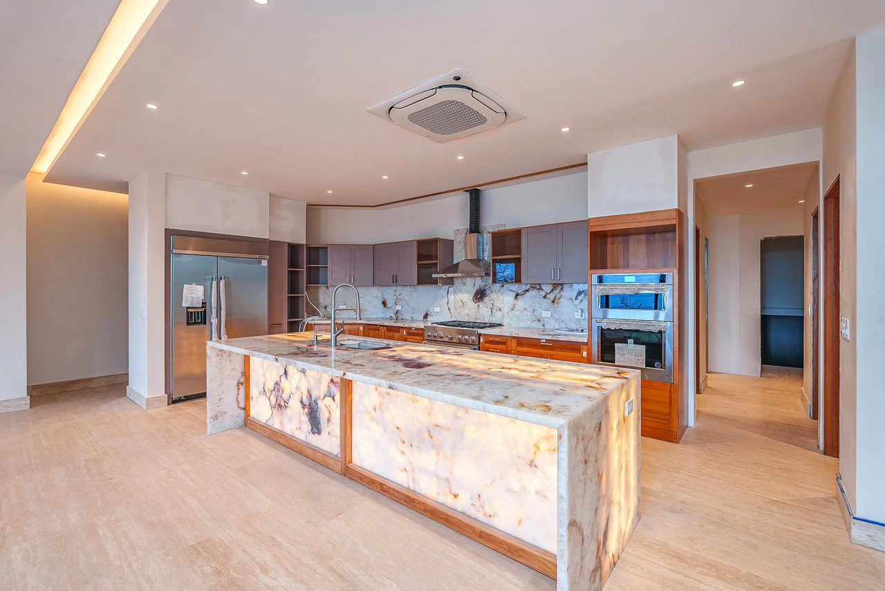 El Palacete Flamingo: 7BR Luxury Home with Vast Ocean Views - Gallery image 32