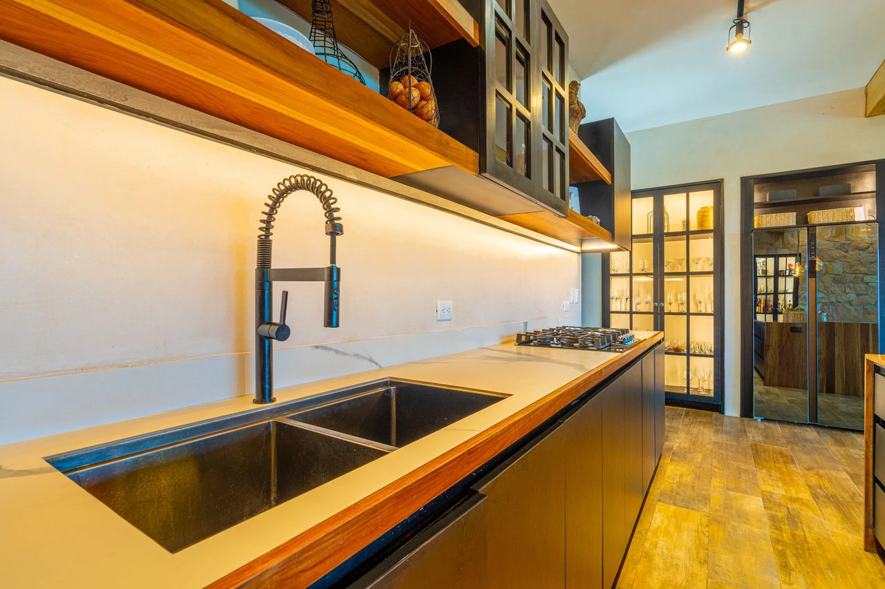 Ocean View Luxury in the Heart of Ojochal – Seller Financing Available! - Gallery image 10