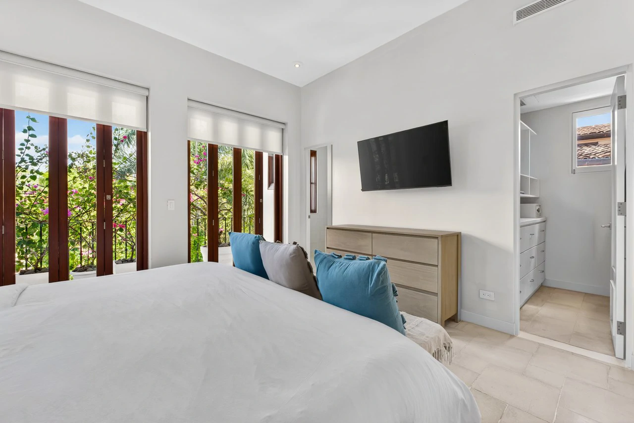 25 Paseo Del Mar: Best-Priced Beachfront Home in Las Catalinas - Gallery image 18