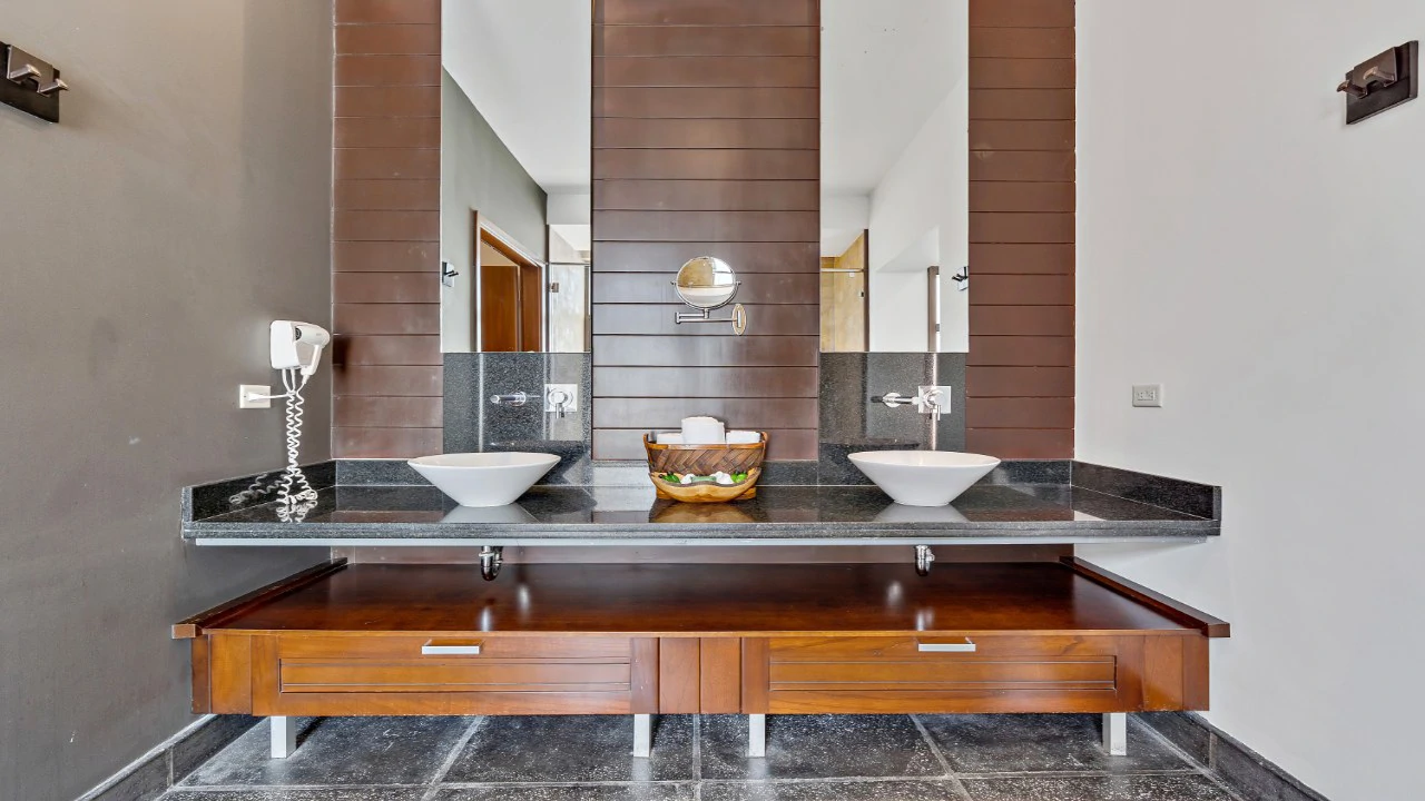 Treetop Ocean & Jungle View Condos 25A: Live in the number one luxury development with private beach in the national reserve of Manuel Antonio - Gallery image 8