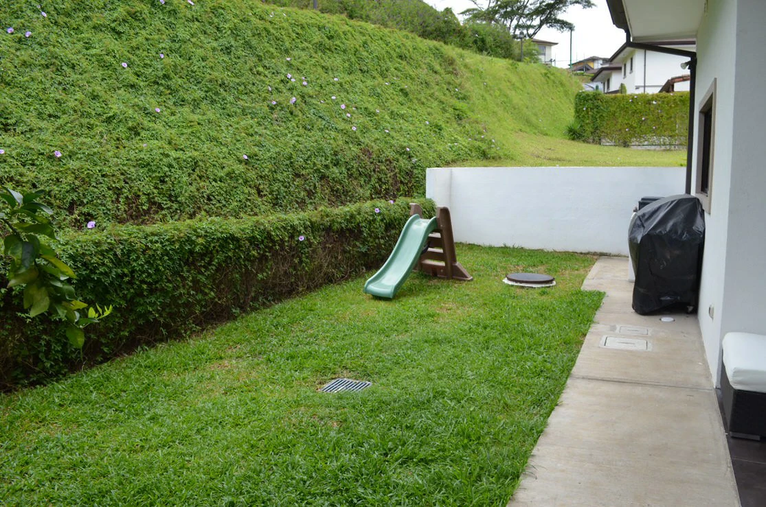 Condominio Francosta Casa Contemporanea en Venta: Condominium For Sale in Barreal - photo 12