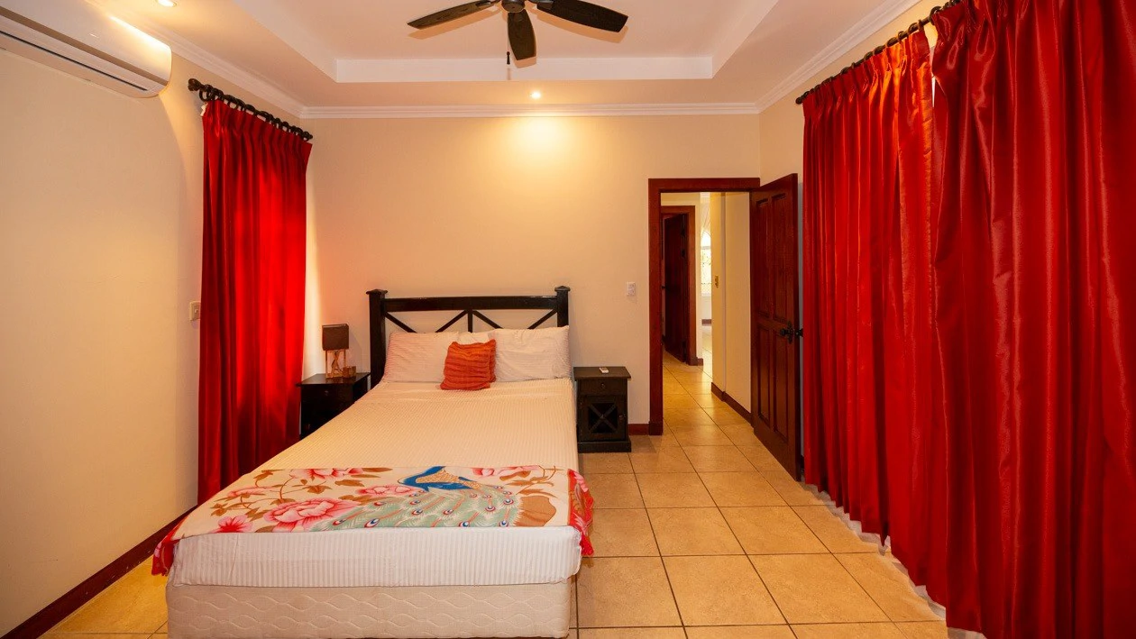 Amazing Casa Cofa in Bejuco close to the beach!: Huge home just 400 yards from the beach! - Gallery image 4