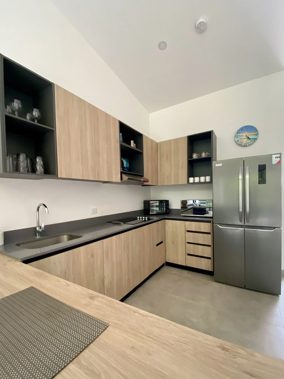 AZUL DEL MAR 54:   USD $189,000: with one-of-a-kind location with private beach, security, and amazing amenities!: Luxury resort-style living. Furnished and decorated home with many upgrades Financing - Gallery image 11