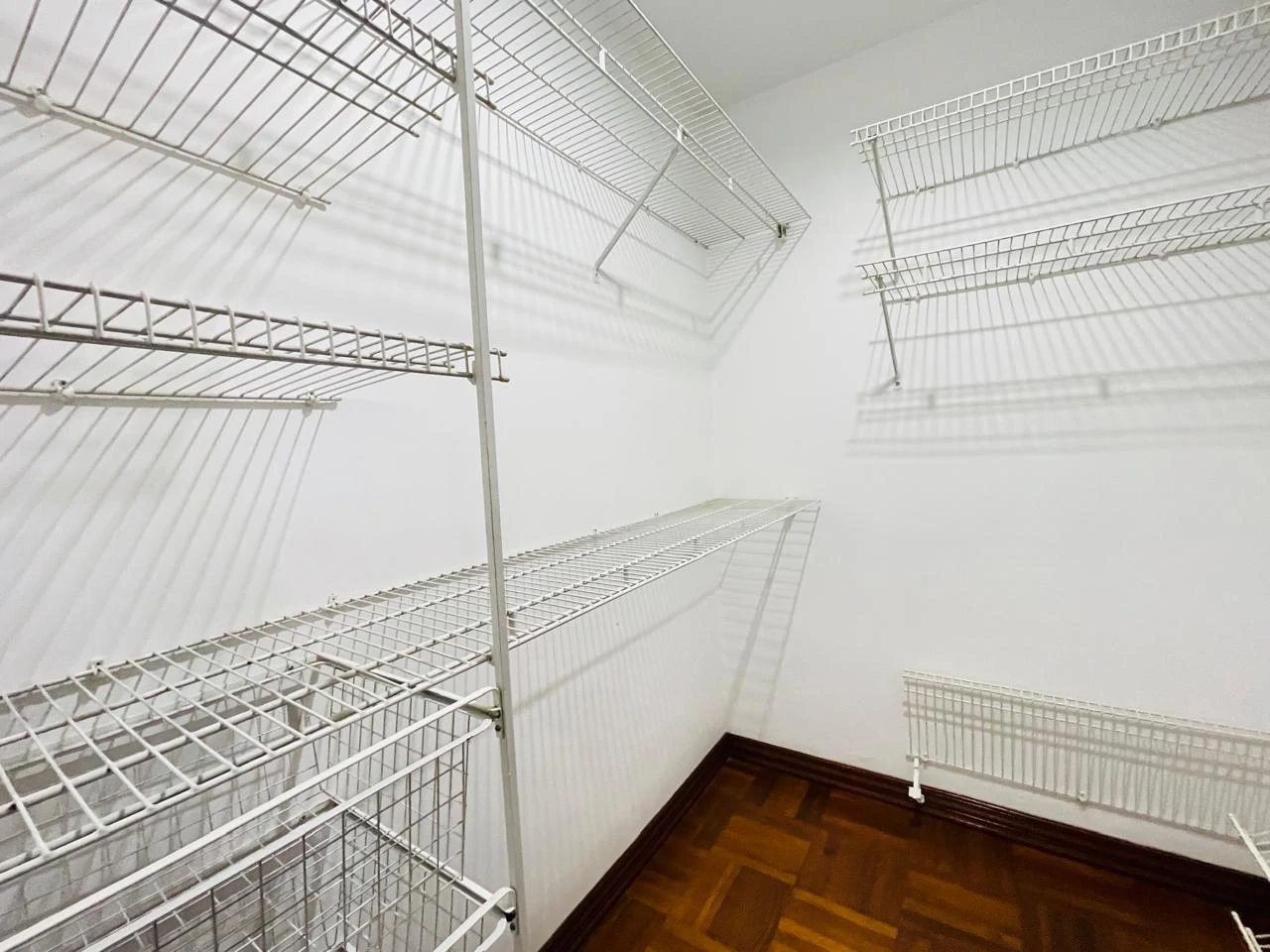 3 Bedroom apartament for sale with appliances in Trejos Montealegre Escazu Costa Rica - Gallery image 11