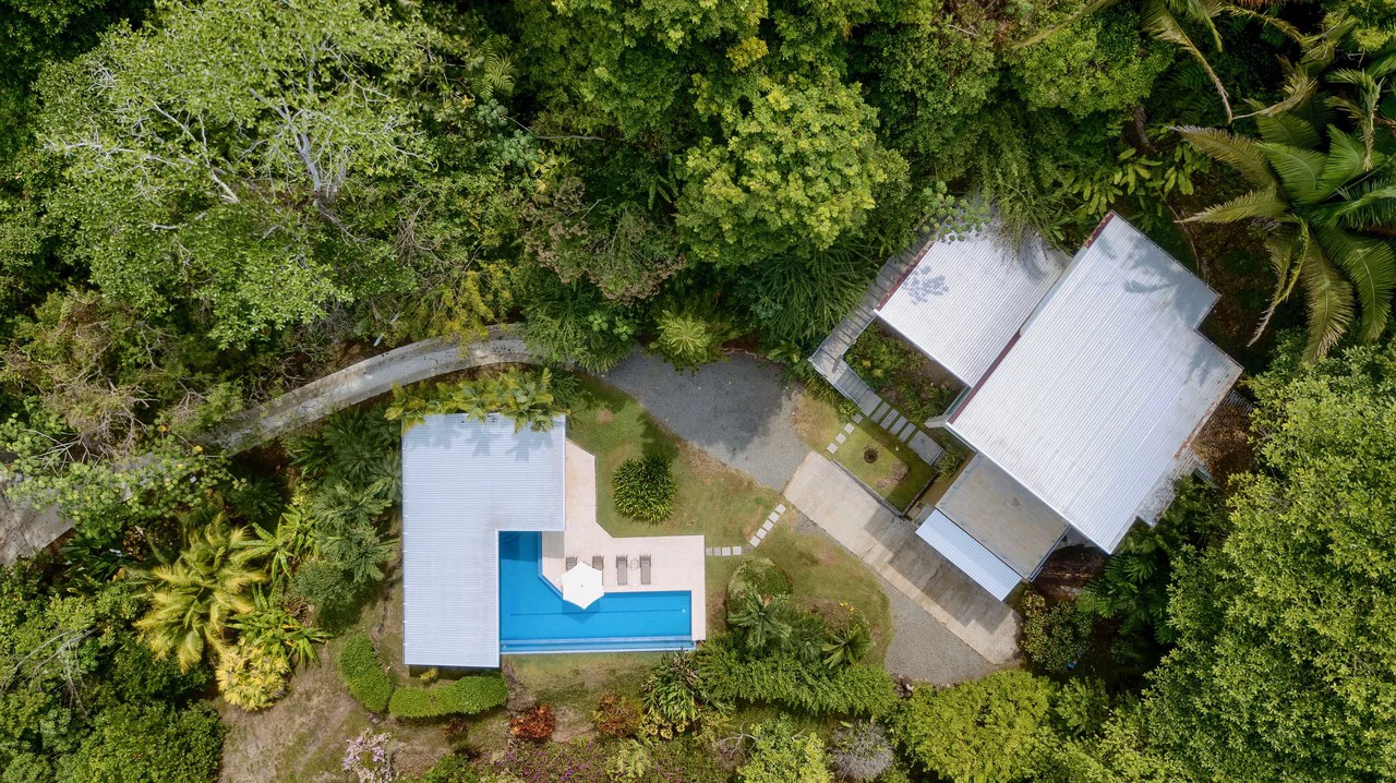 2.4 ACRES – 3 Bedroom Main Home Plus 1 Bedroom Casita And Cabina, Luxury Ocean View Property, 15min to Dominical!!: Near the Coast and Mountain House For Sale in Lagunas - Gallery image 25