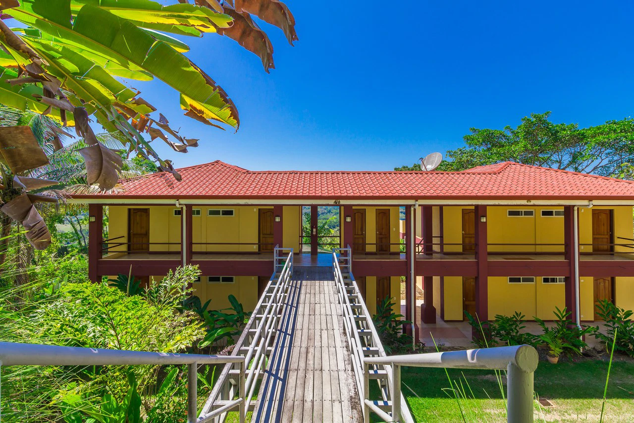 Popular 20-room Boutique hotel /retreat. Stunning ocean views - Gallery image 11