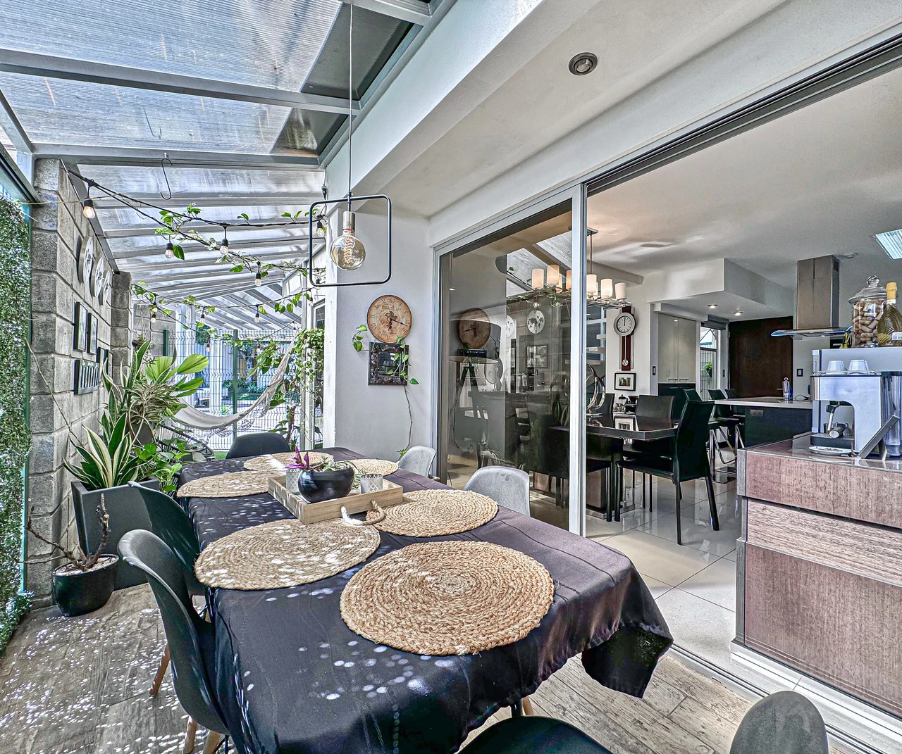 Casa Timeless: House For Sale in Rio Oro - Gallery image 9