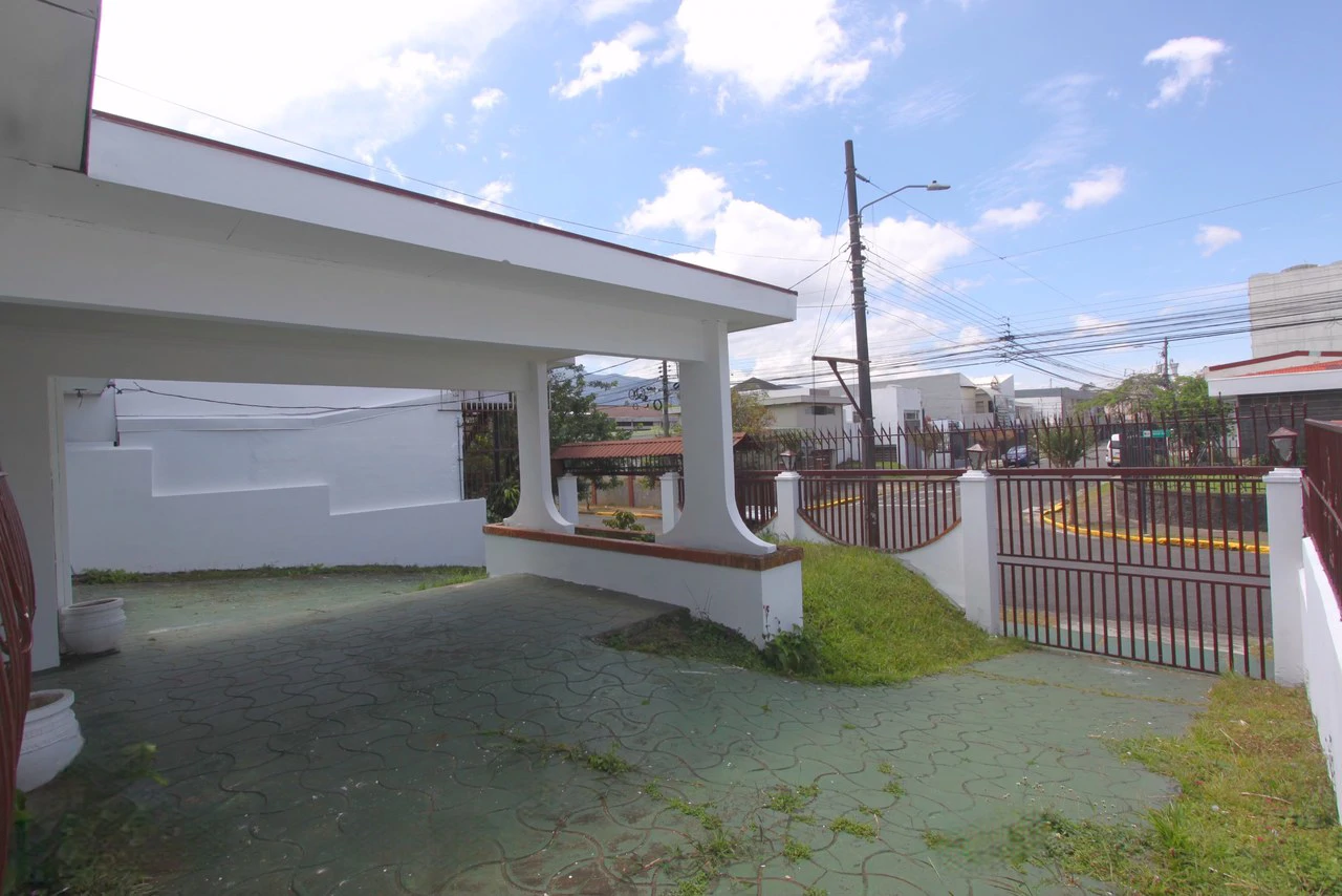 Sabana Sur, Universal: House for sale in Sabana Sur, mixed-use property. P445 - Gallery image 2