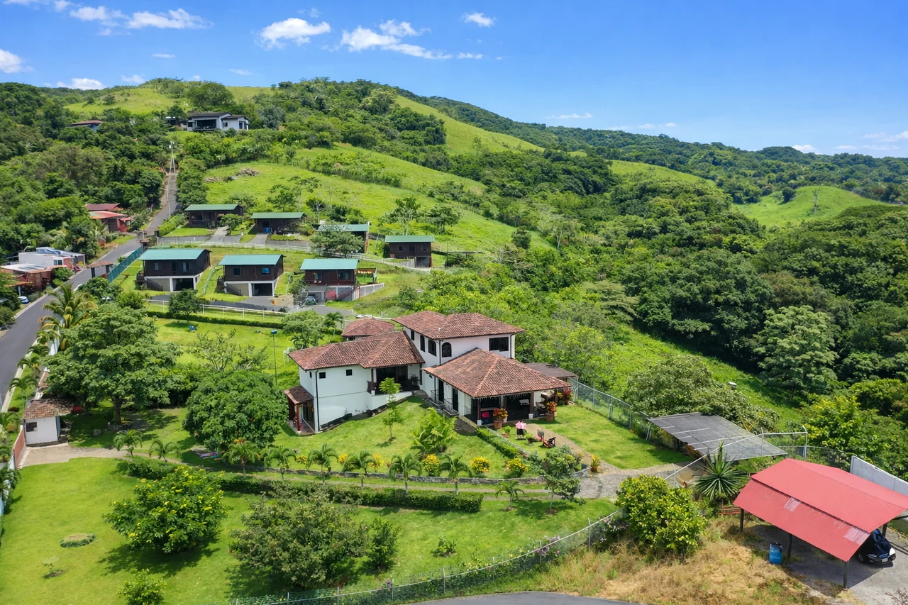 Main house plus 7 rental cabins — a proven income-generating property.