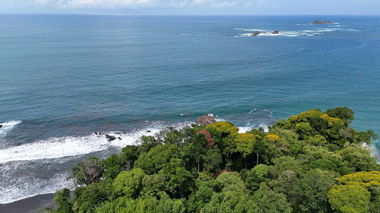 Villas Azul: Direct Beach Front Access in Uvita, 3 Villas, 2 Casitas, Development Land Piñuelas Beach, Uvita, Puntarenas, Costa Rica - Gallery image 6