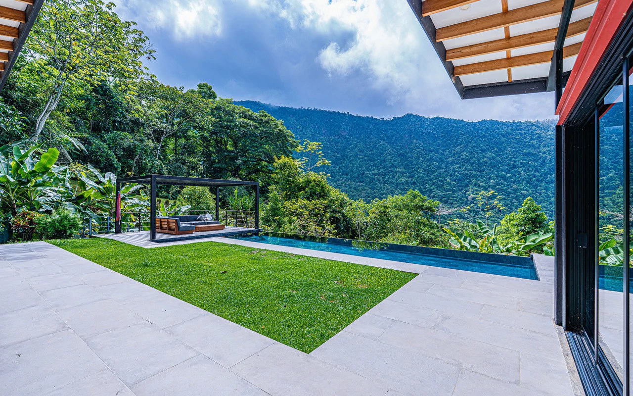Off Grid Luxury Estate Micro Regenerative Homestead Tinamastes - Gallery image 8