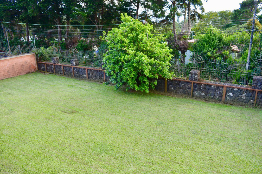Spectacular 4BR House for sale in San Rafael - Heredia, ideal for a large family, or for those looking for a rental income option! - Gallery image 2
