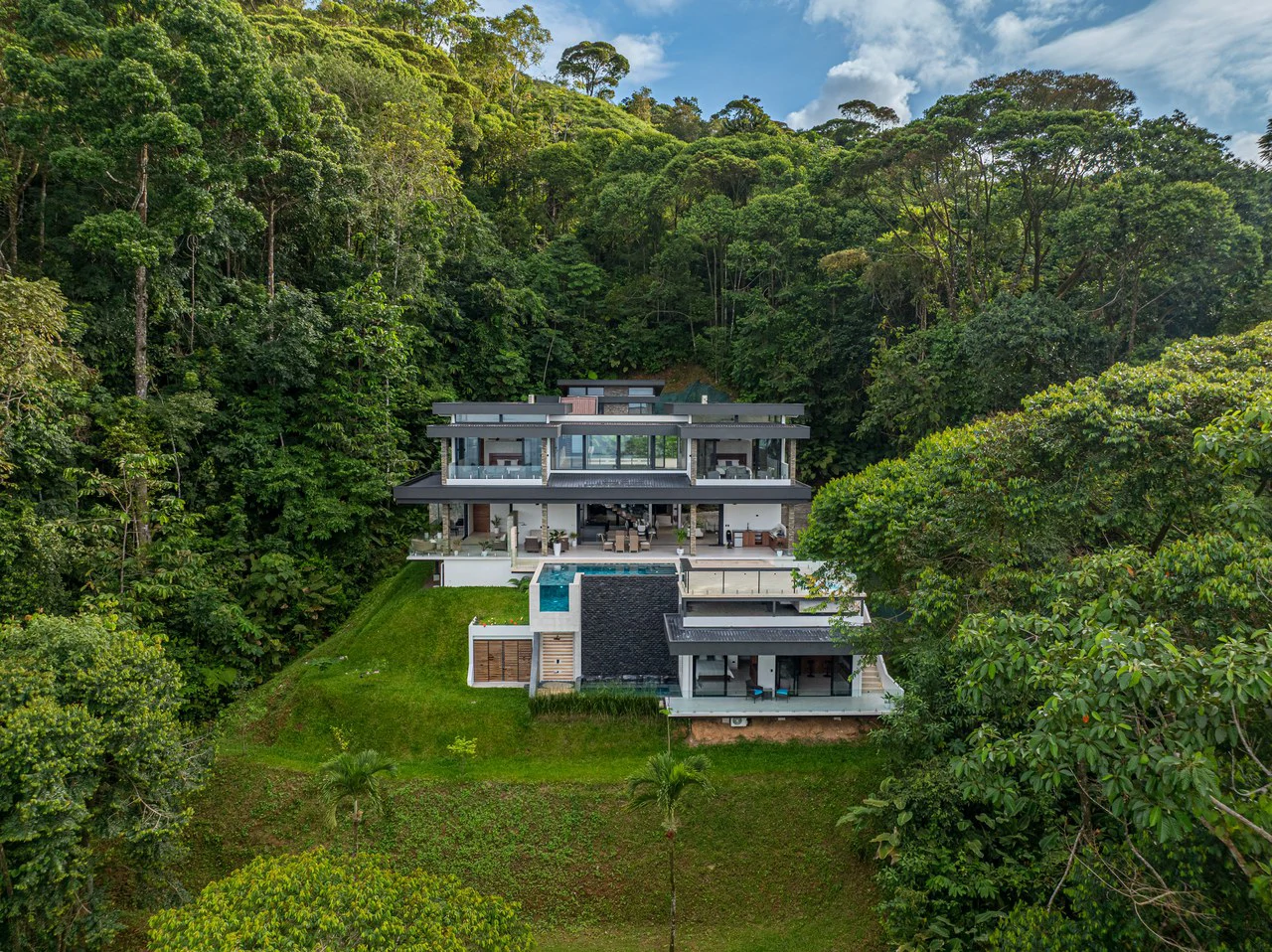 Casa Koules: Architectural 5-Bedroom Oceanview Estate in Prestigious Costa Verde Estates - Gallery image 81