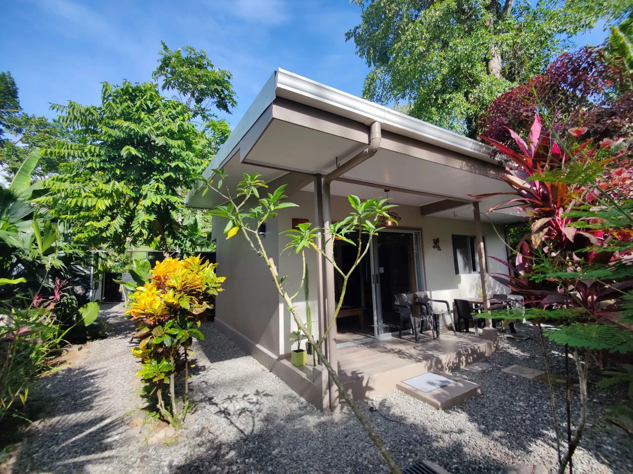 Sibo House - Boutique Hotel: Four Modern Independent Guest Suites in Playa Negra, Steps to the Beach - Gallery image 15