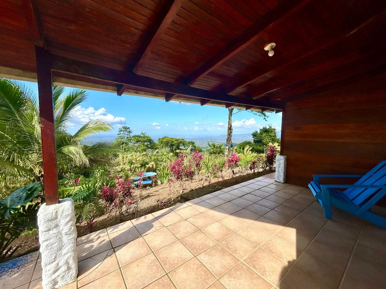 Costa Rica Ecolodge Retreat: Spectacular Views Turnkey Ecolodge Mountain Retreat in the heart of Costa Rica - Gallery image 45