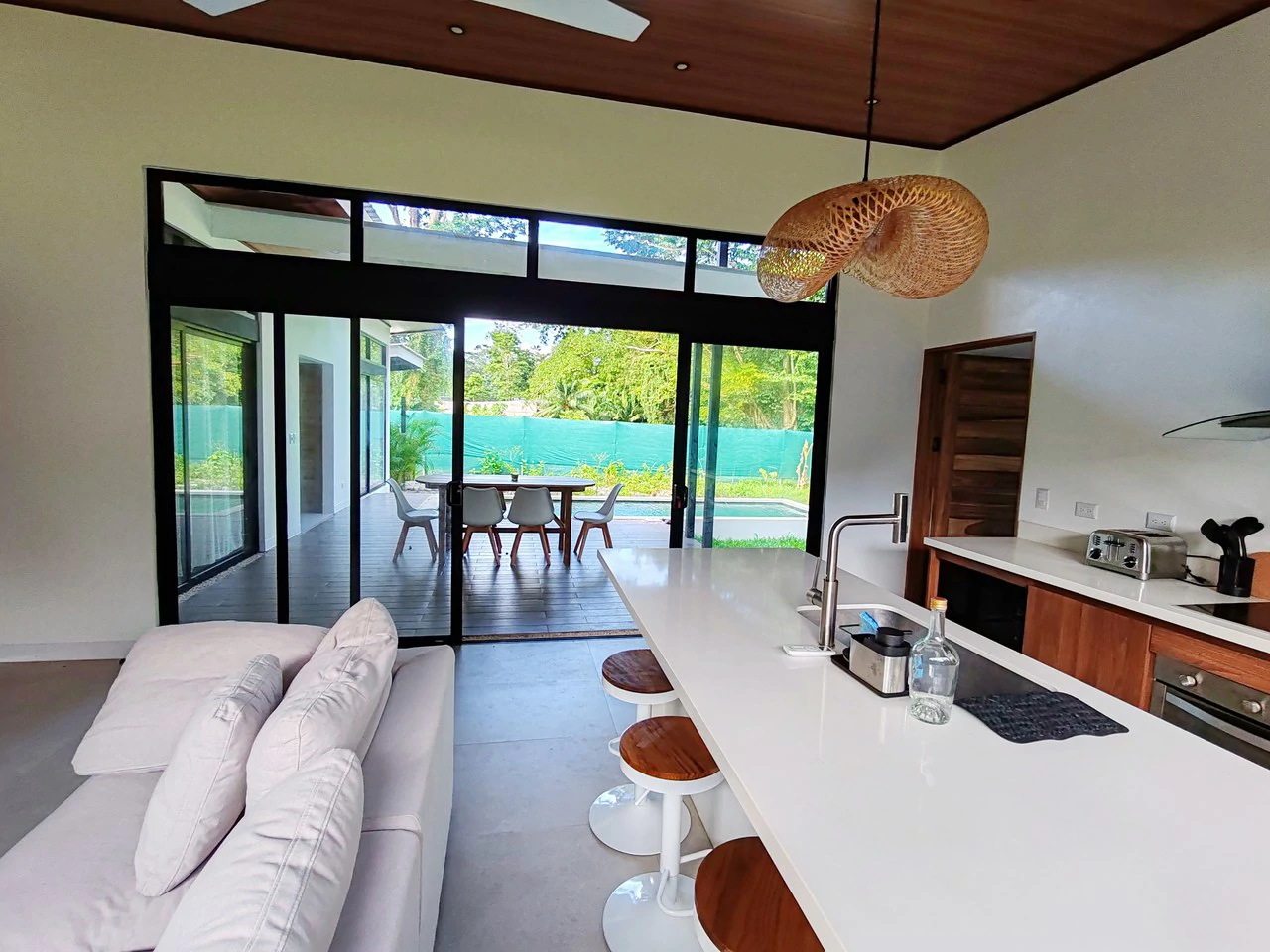 ID 4205: Modern Three-Bedroom Villa with Private Pool – Playa Negra, Puerto Viejo, Costa Rica - Gallery image 7