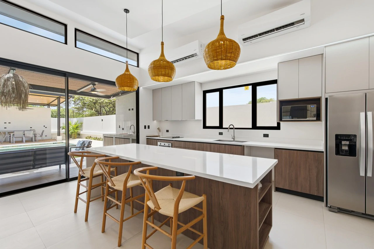 Villa Fresno: Newly Completed Contemporary Home with Private Pool Near Playa Avellanas - Gallery image 6