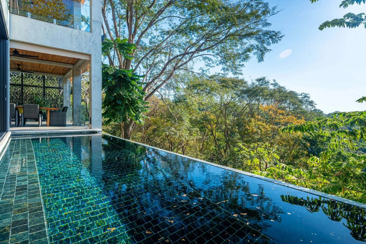 Casa Moon Diablo: Iconic Ocean View Luxury Estate with Infinity Pool, Rooftop Patio, Gym & Sauna in Manuel Antonio - Gallery image 56