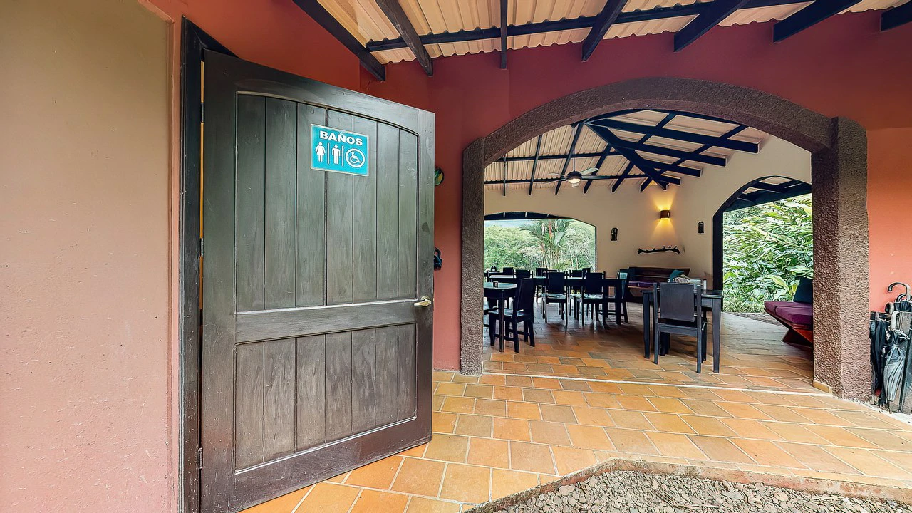 A TRANQUIL HAVEN: PRIME INVESTMENT OPPORTUNITY IN UVITA'S LUSH RIVER ENCLAVE: Mountain Hotel/Resort/Hostel For Sale in Uvita - Gallery image 29