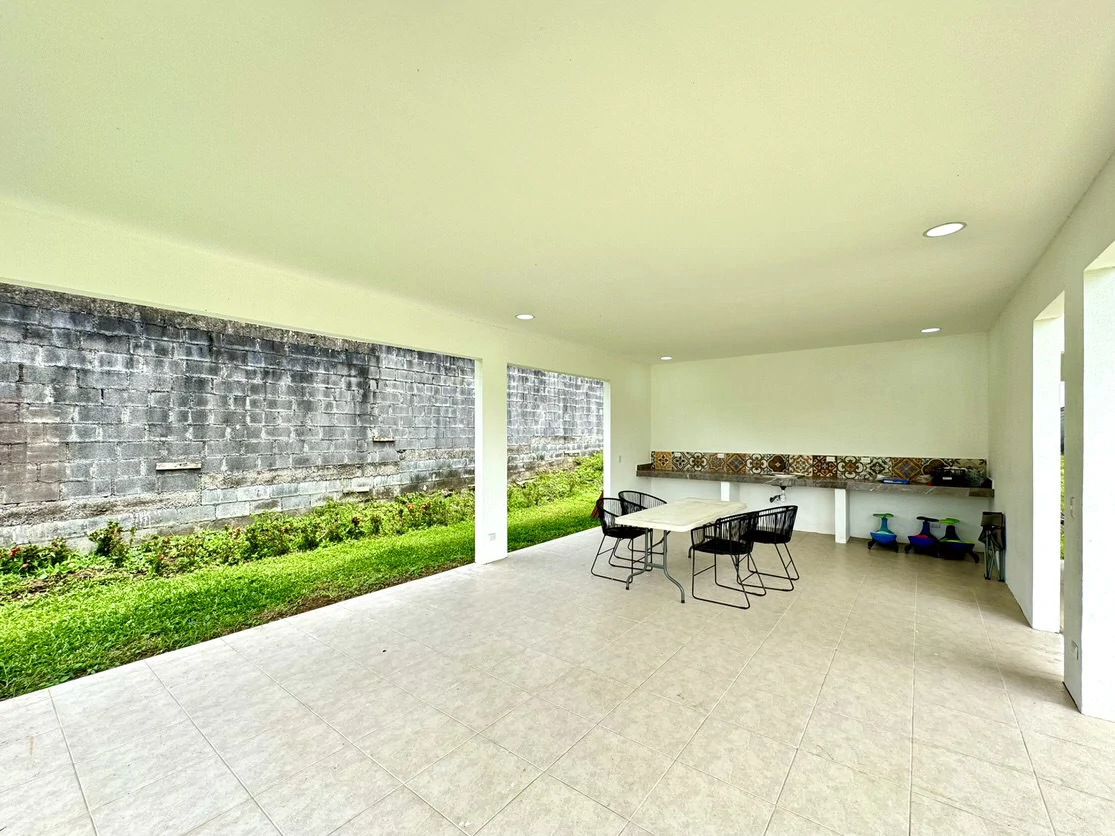 540 m² to Build a Luxury Home - Gallery image 10
