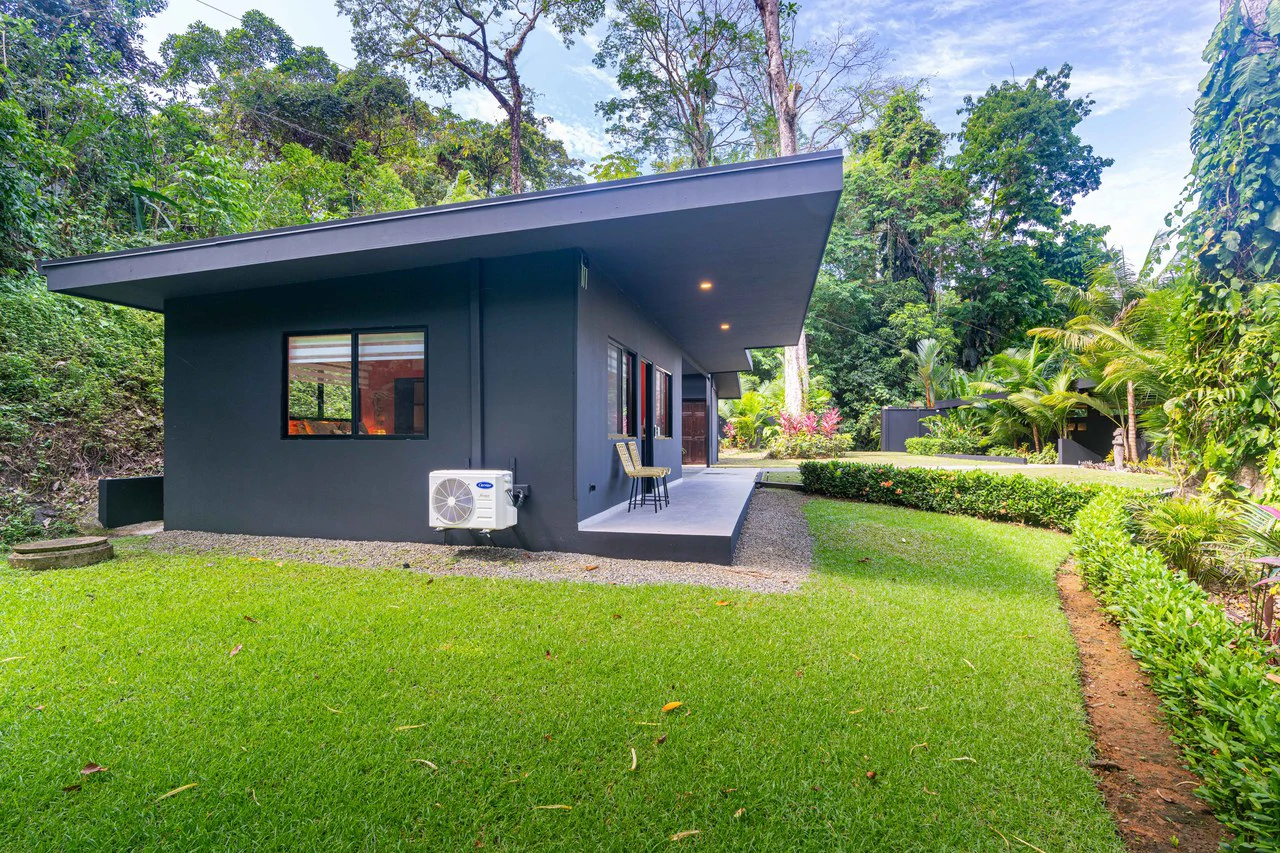 Escaleras Modern Elegance with Ocean Window Views and Jungle Tranquility, Dominical Costa Rica - Gallery image 49