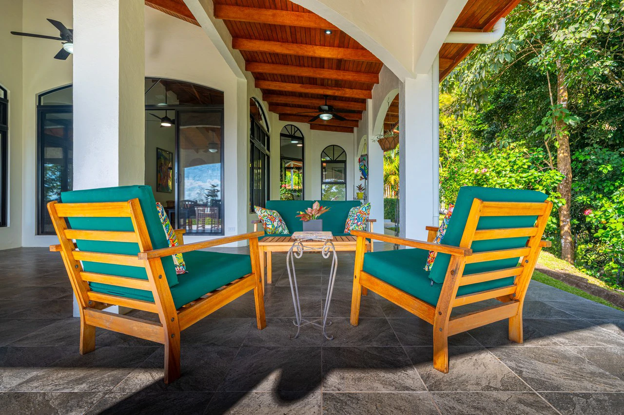 Villa Allamanda: Privacy Galore, Ocean, Jungle and Mountain Views - Gallery image 34
