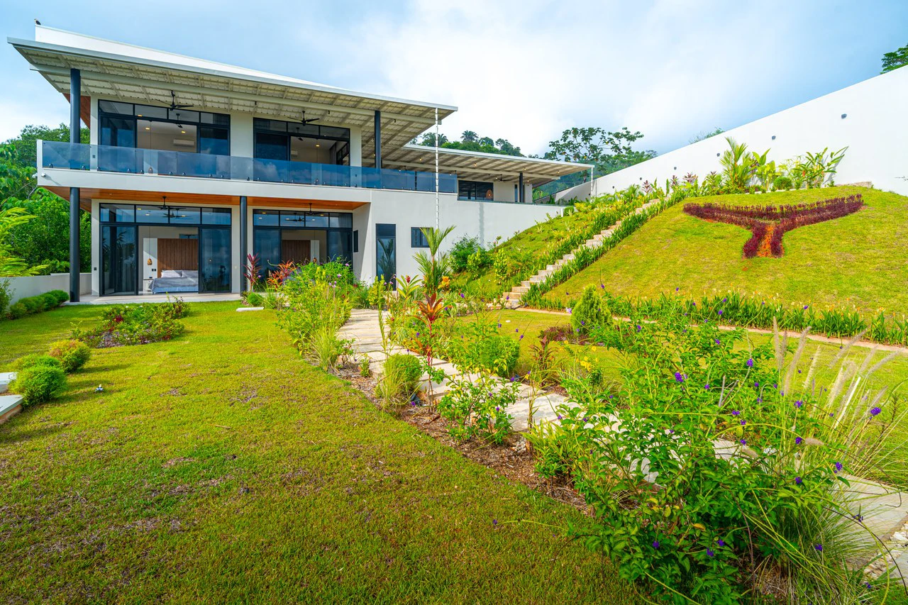 Lion's Gate Sunset Estate - Gallery image 71