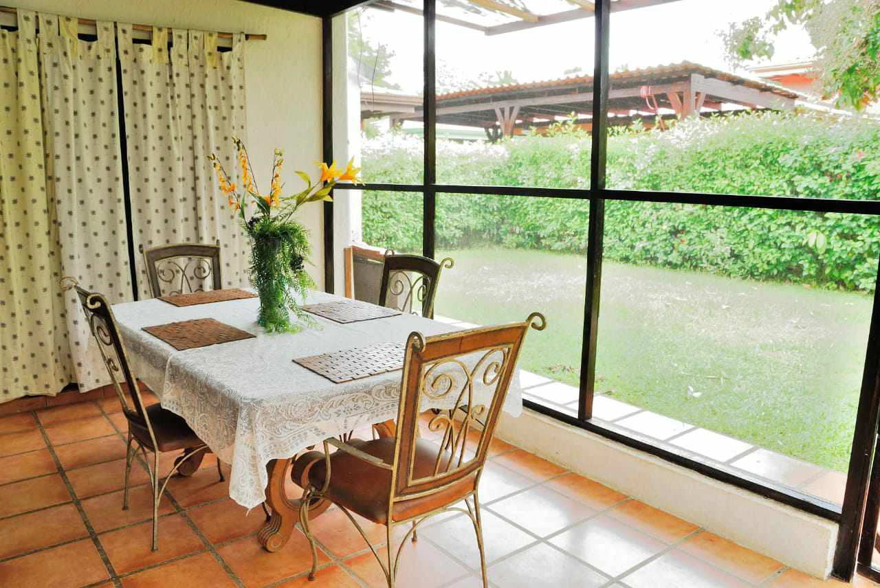 Casa Tropical Breezes: Walk to the Beach from a Secure Gated Community in Bejuco! - Gallery image 15