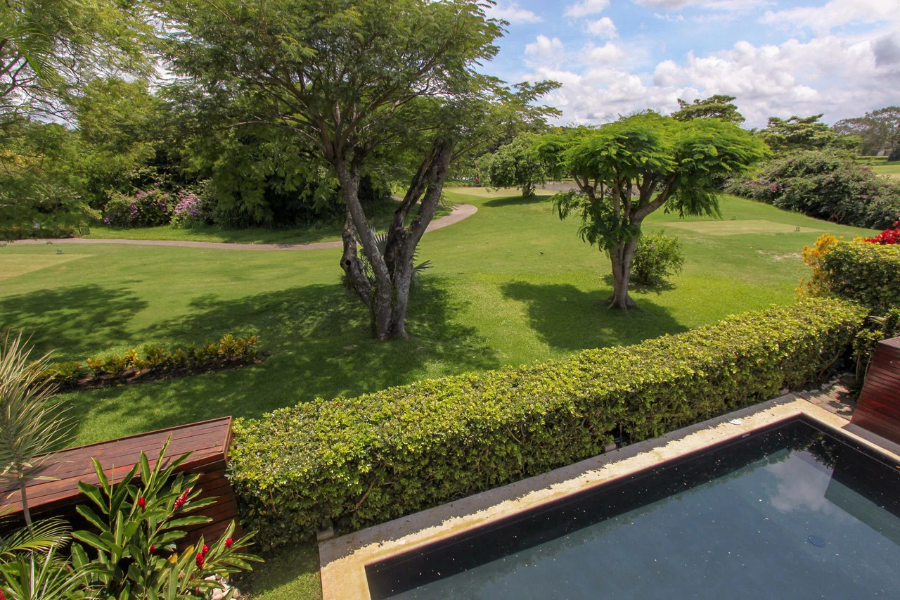 Modern Golf Course Haven: Spectacular Home in Valle del Sol, Santa Ana - Gallery image 33