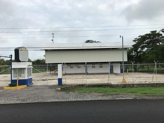 Commercial Property: Large Warehouse with Public Services near Guanacaste International Airport