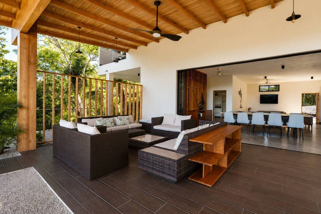 Samara Vista - Villa & Lodge: Exceptional Ocean-View Luxury Estate with Multiple Residences, Expansion & Income Potential - photo 7