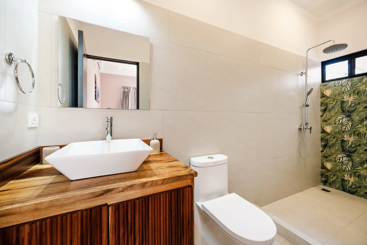 Villa Aurora: New 5BR Luxury Home Minutes from Playa Penca & Potrero - Gallery image 19